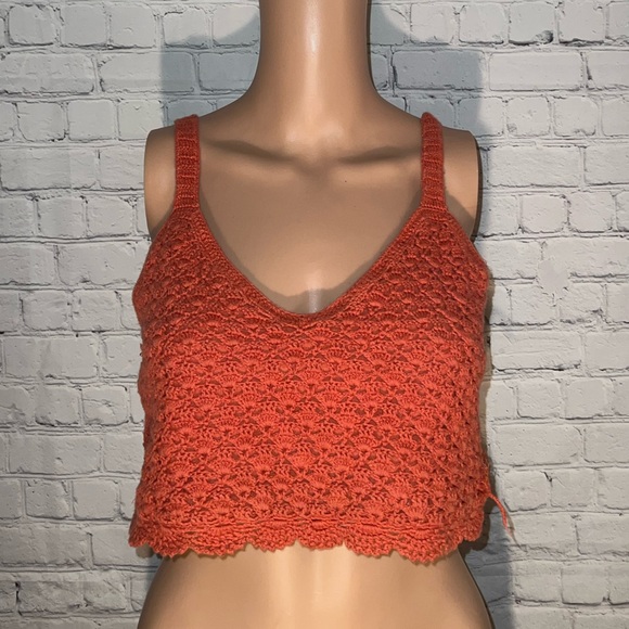 Forever 21 Tops - Forever 21 Orange Crop top size M